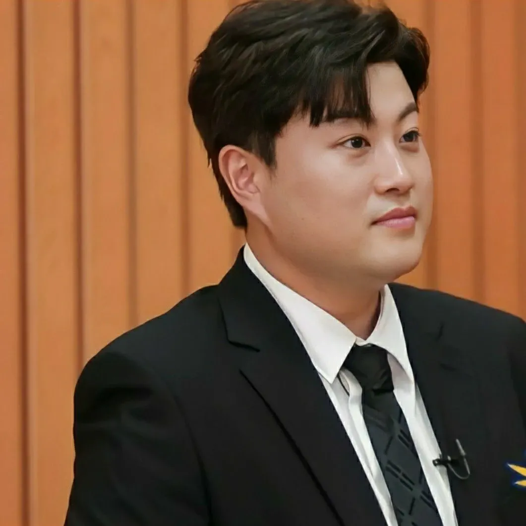 Foto terbaru dari Kim Hojoong