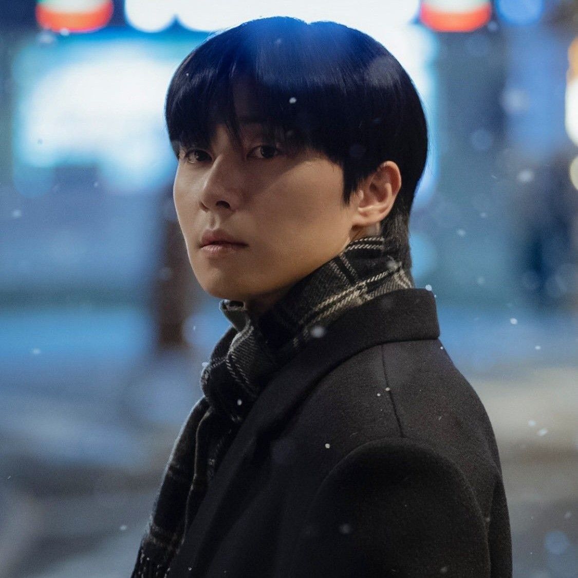 Recent activity shot of Park Seojoon