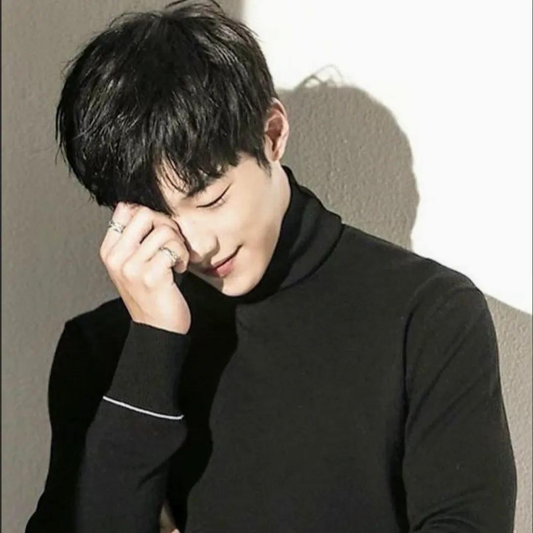 A moment captured by a fan of Woo Dohwan