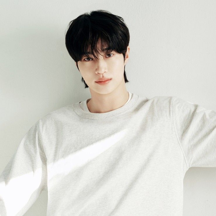 Latest photo of Byeon Wooseok