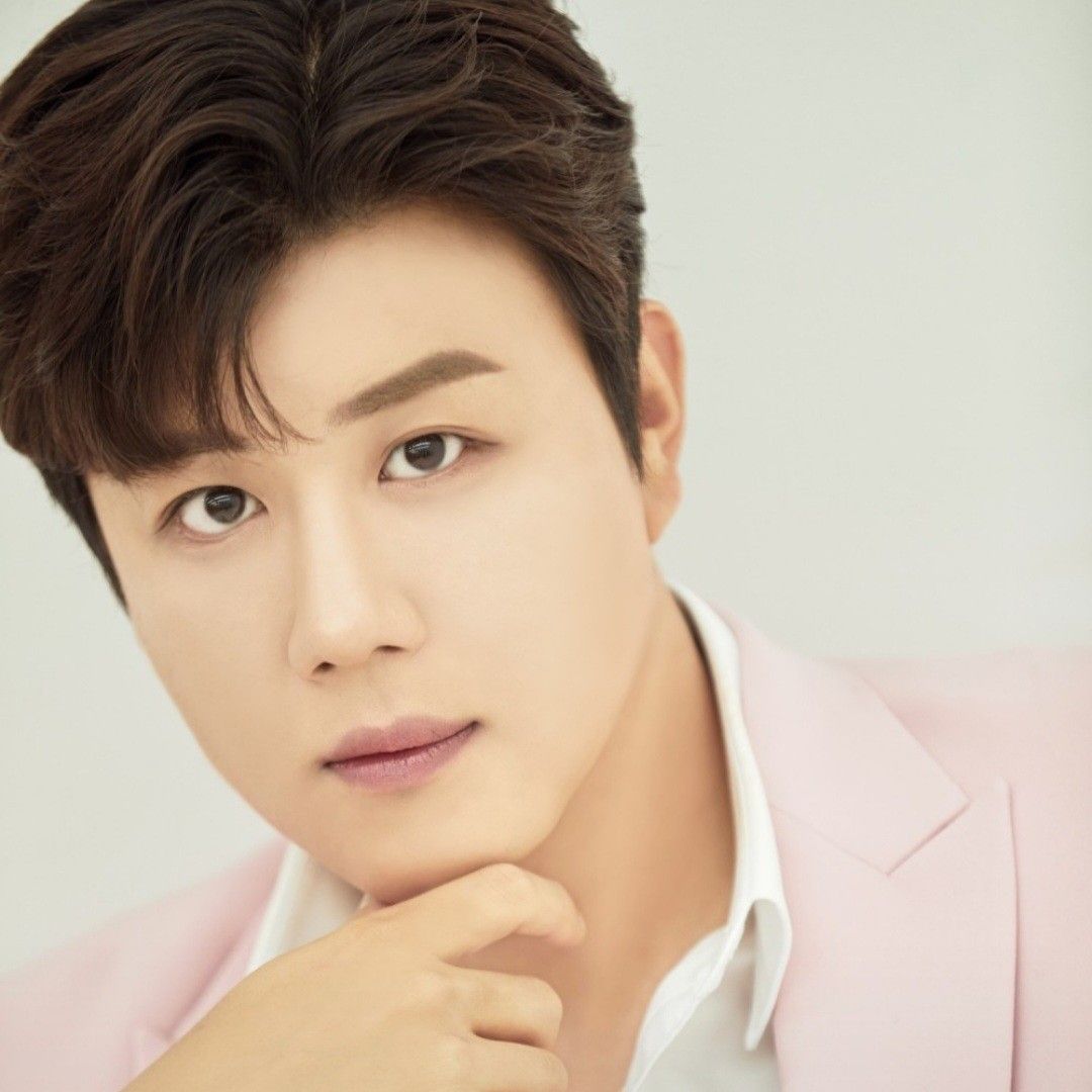 Latest photo of Jin Haesung