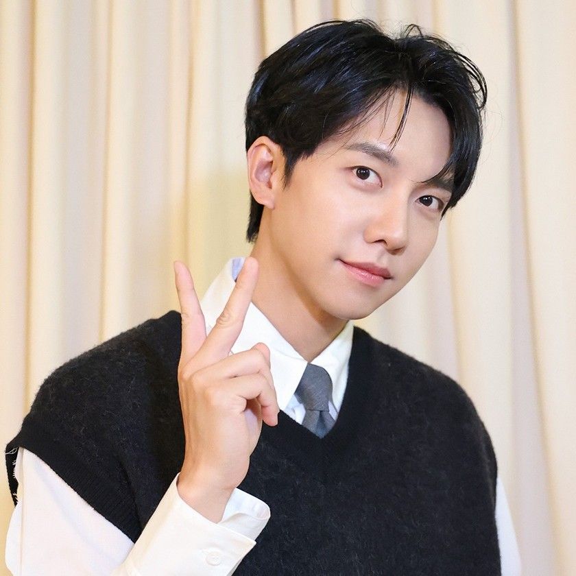 粉絲拍下的李昇基瞬間