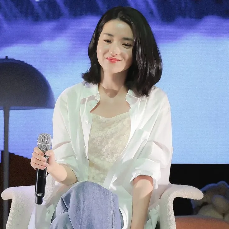 A moment captured by a fan of Kim Taeri