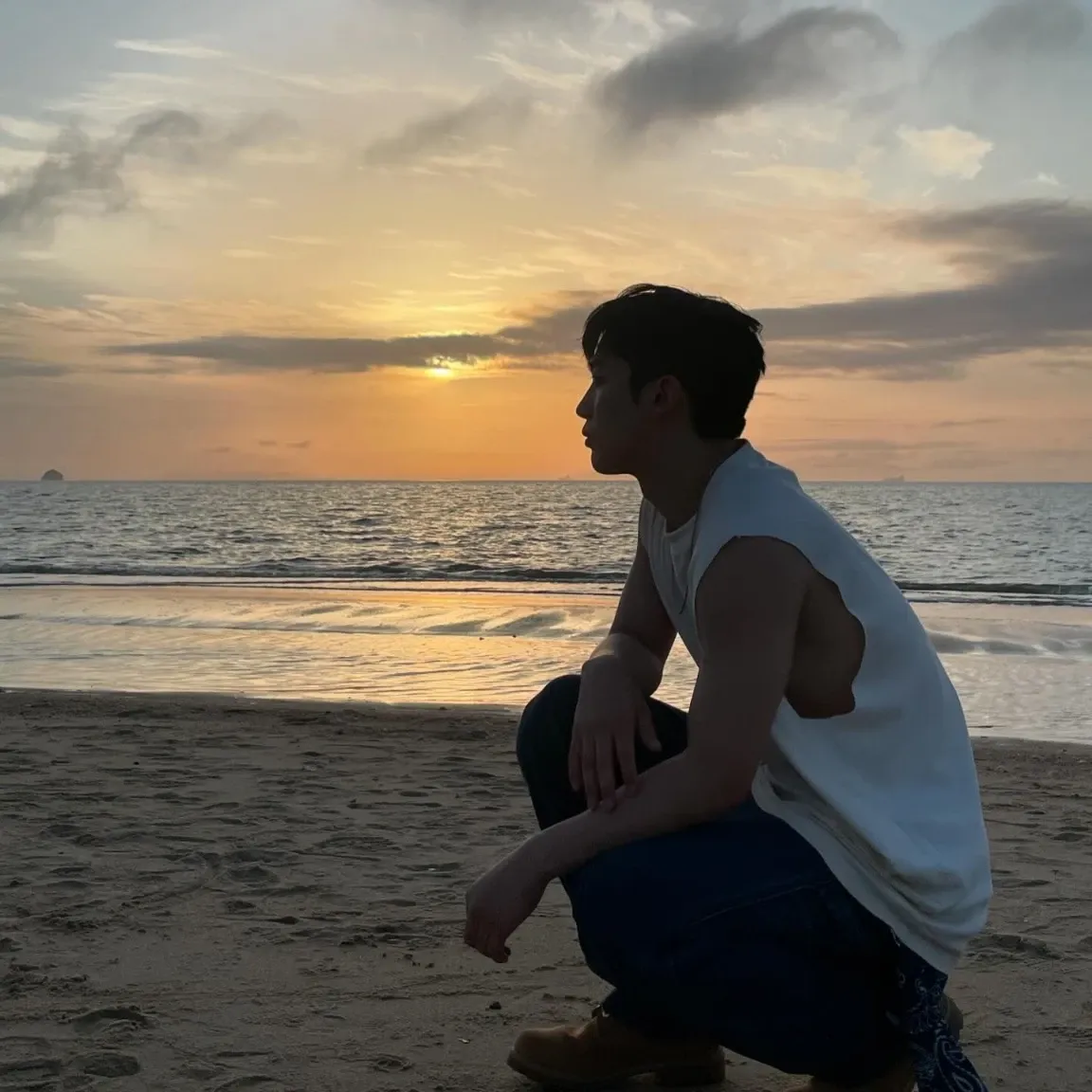 Behind-the-scenes cut of Kim Yohan