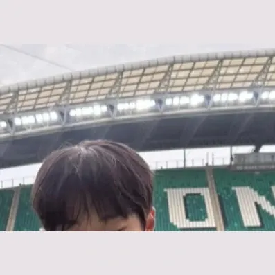 Behind-the-scenes cut of Bae Inhyuk