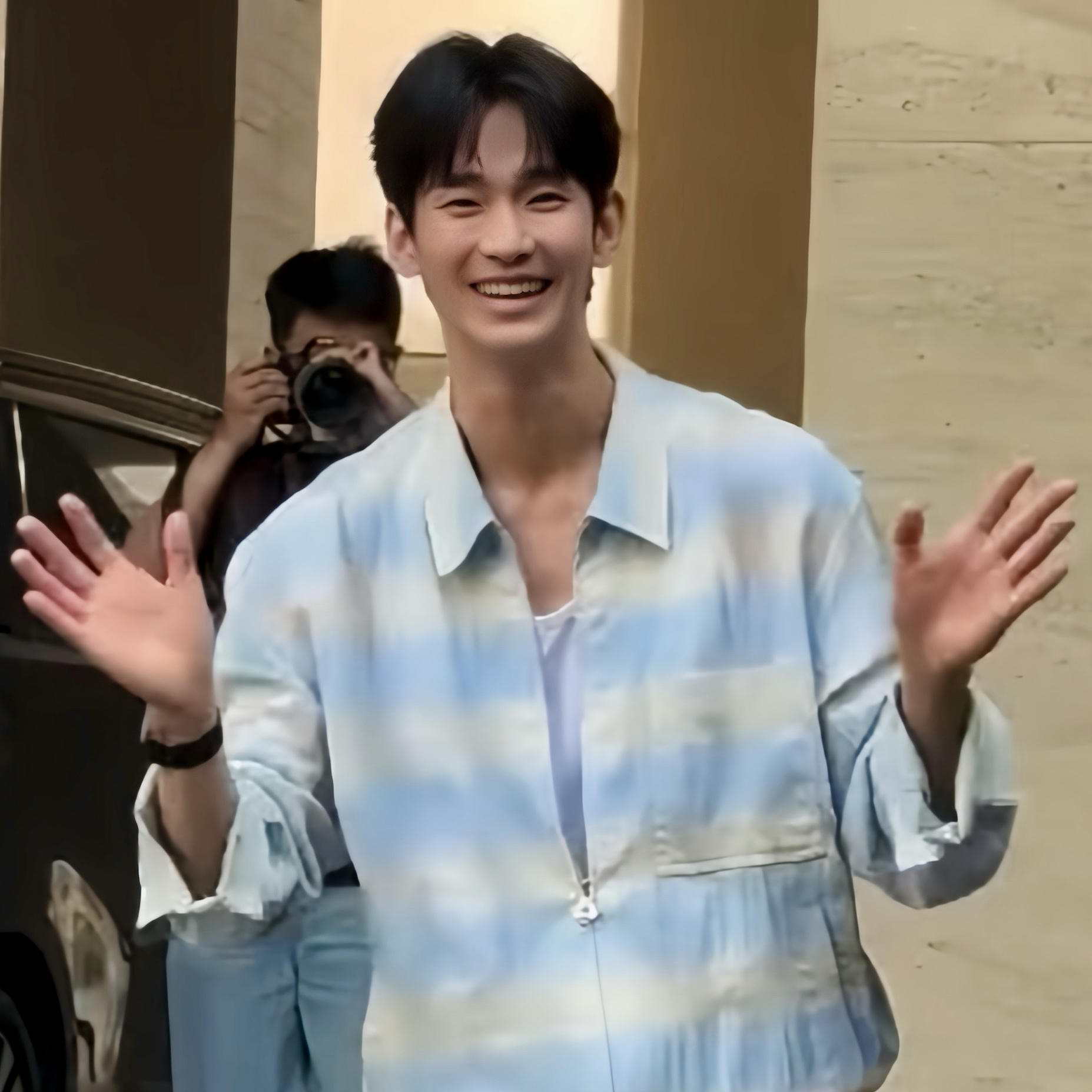 A moment captured by a fan of Kim Soohyun