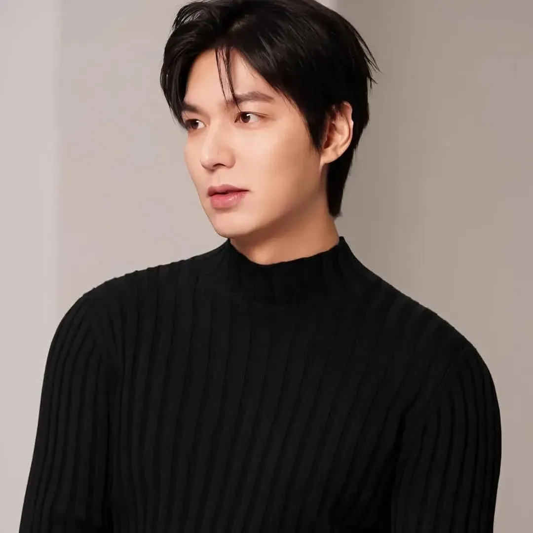 Recent activity shot of Lee Minho