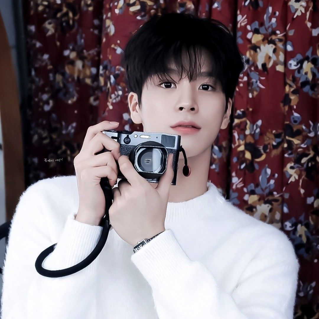 Foto terbaru dari Jeong Dongwon