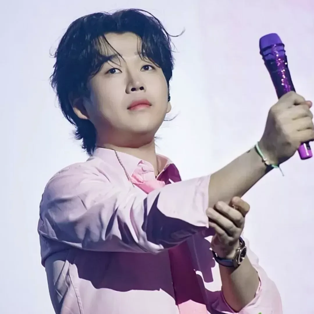 Behind-the-scenes cut of Hwang Youngwoong