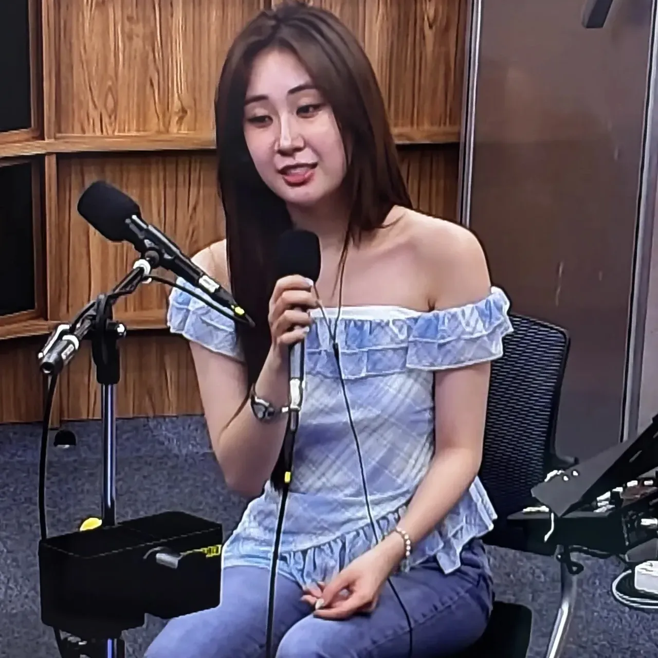 Foto terbaru dari Jeon Yujin