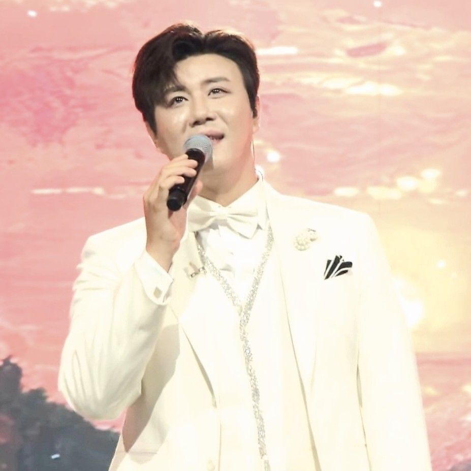 Behind-the-scenes cut of Jin Haesung