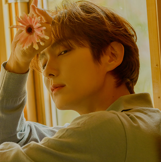 Behind-the-scenes cut of Lee Joongi