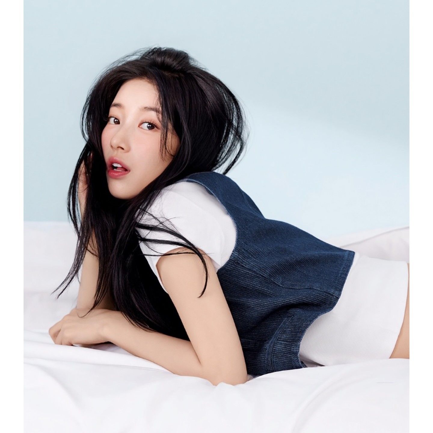 Latest photo of Bae Suzy