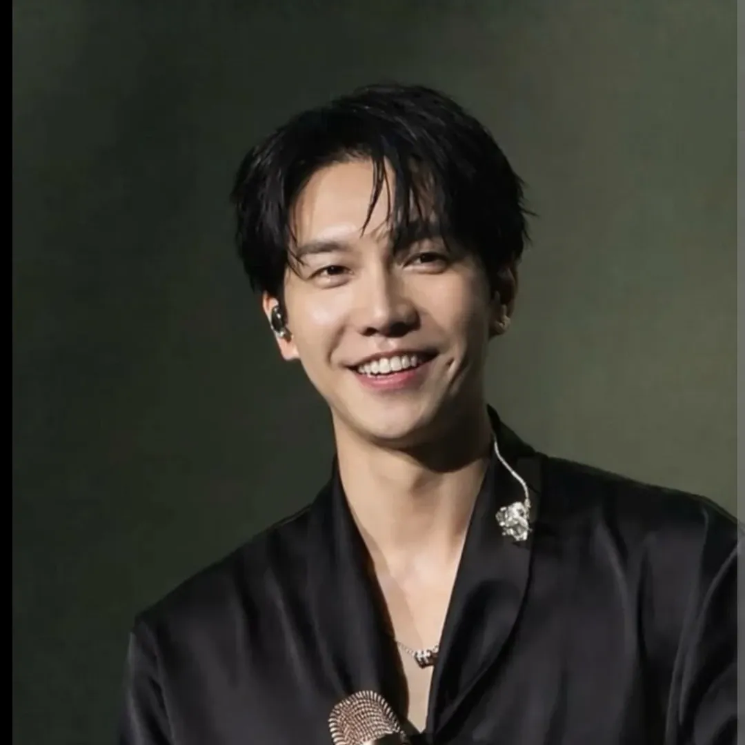 Foto kegiatan terbaru dari Lee Seunggi