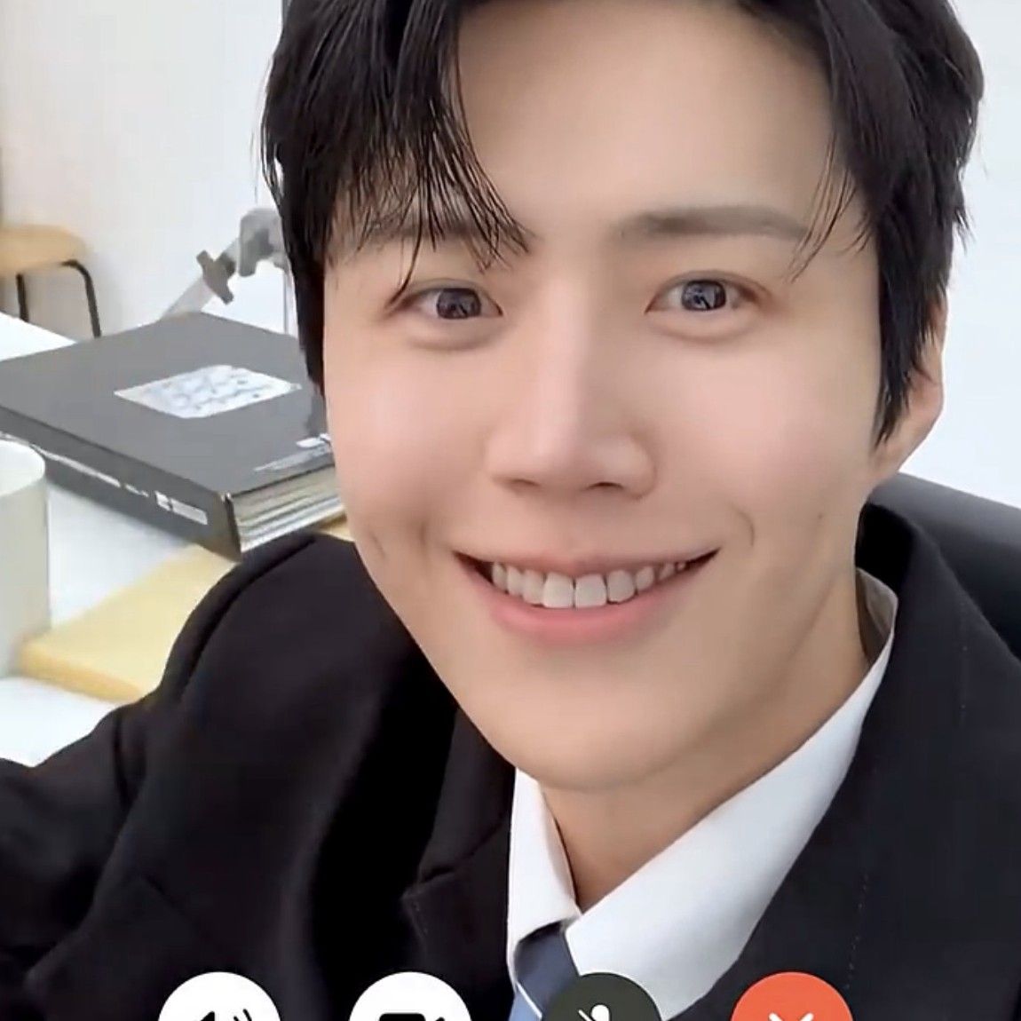 Foto kegiatan terbaru dari Kim Seonho