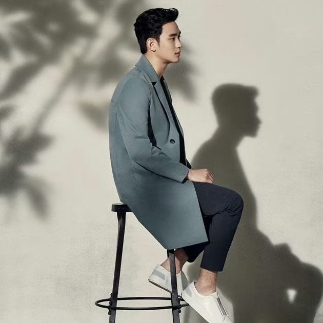 Foto terbaru dari Kim Soohyun