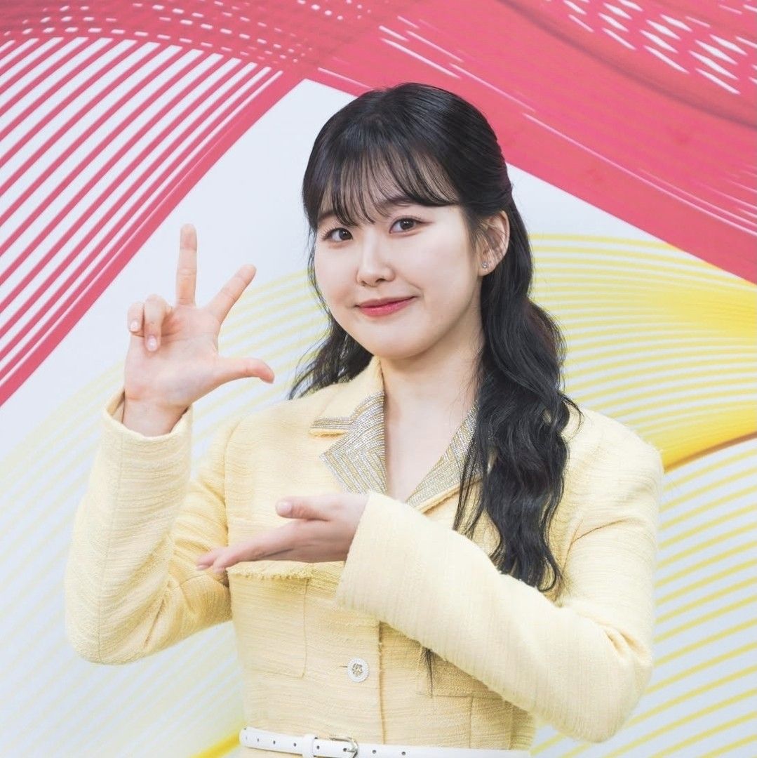 커뮤니티에서 화제된 인기 셀럽 콘텐츠