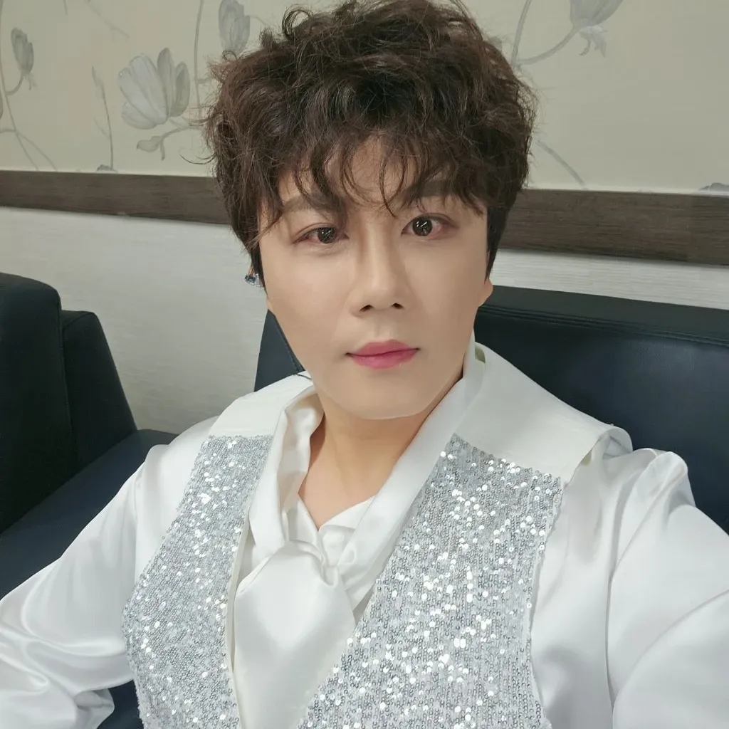Behind-the-scenes cut of Jin Haesung