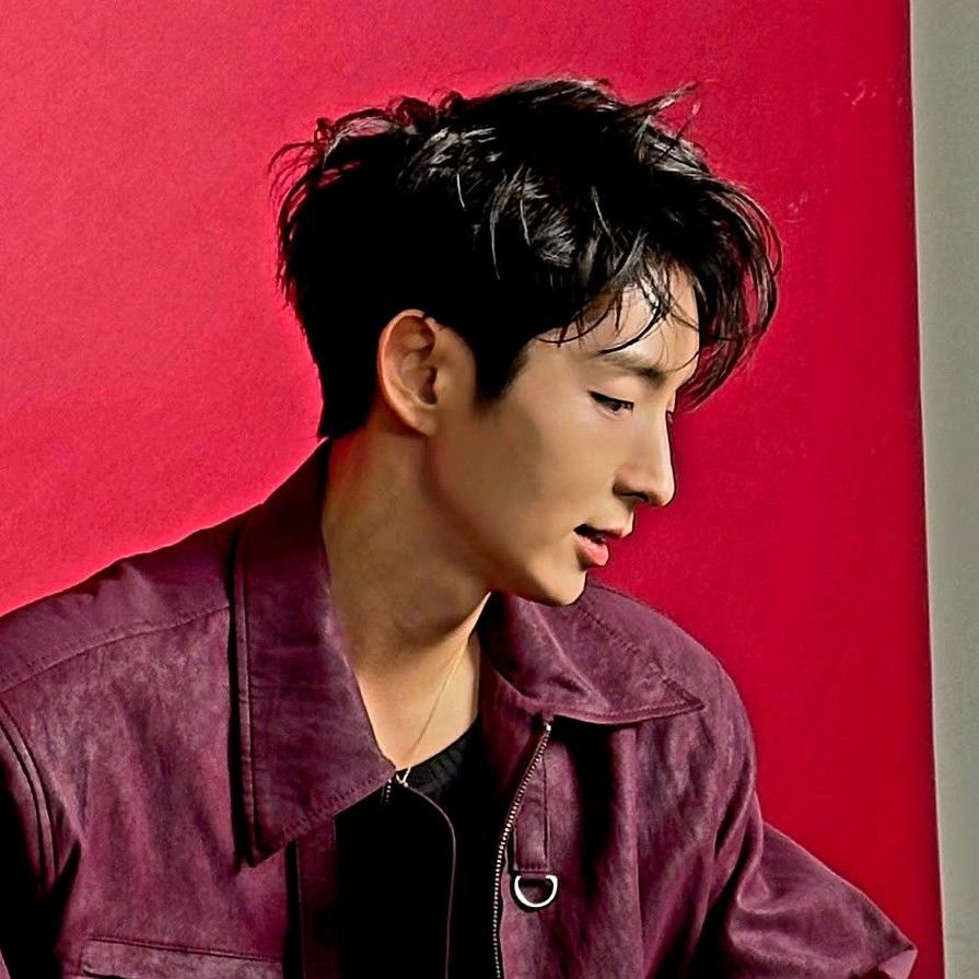 Recent activity shot of Lee Joongi