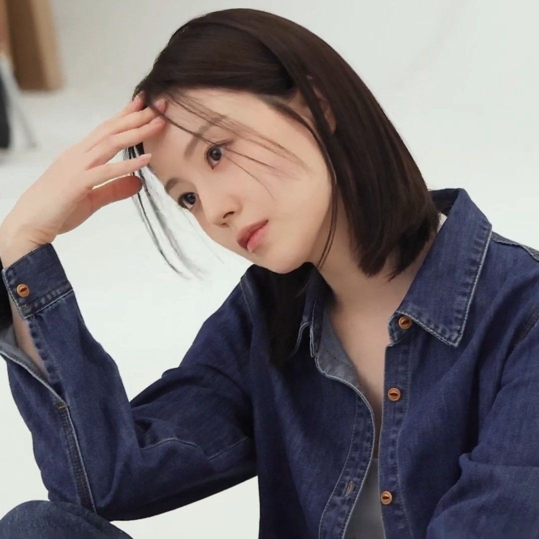 Foto terbaru dari Moon Chaewon