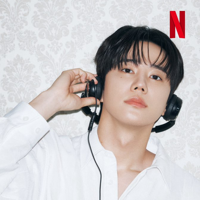 Behind-the-scenes cut of Lee Junyoung