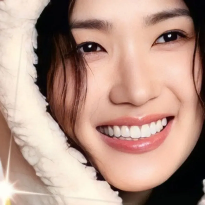 Recent activity shot of Kim Hyeyoon