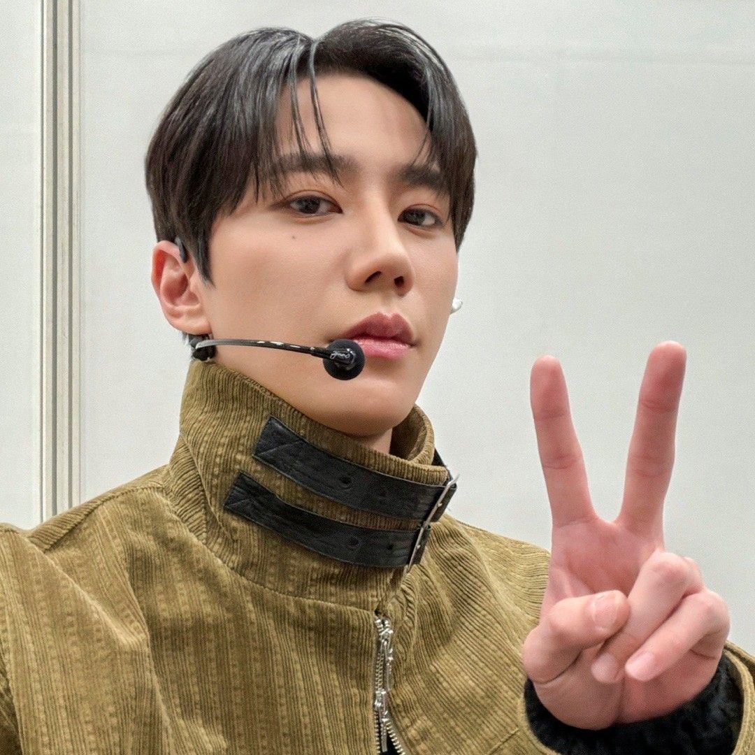 Behind-the-scenes cut of Lee Junyoung