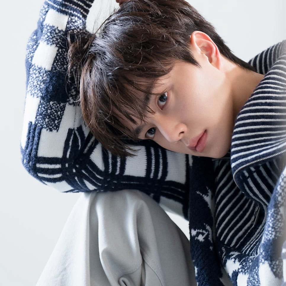 Recent activity shot of Song Kang