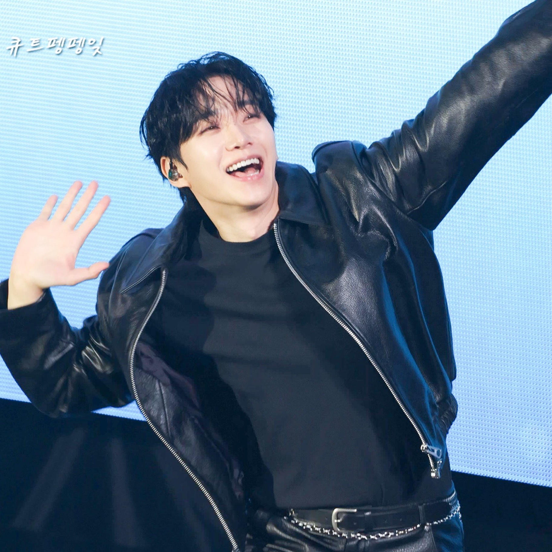 Behind-the-scenes cut of Lee Junho