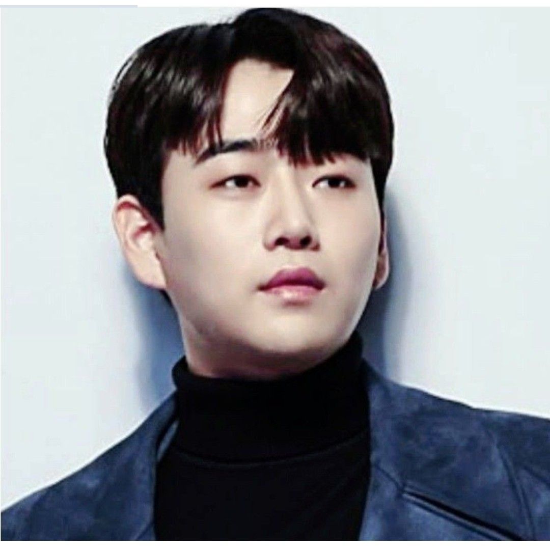 Behind-the-scenes cut of Hwang Youngwoong