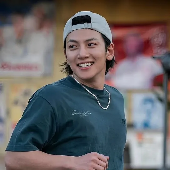 チ・チャンウクの最近の活動ショット