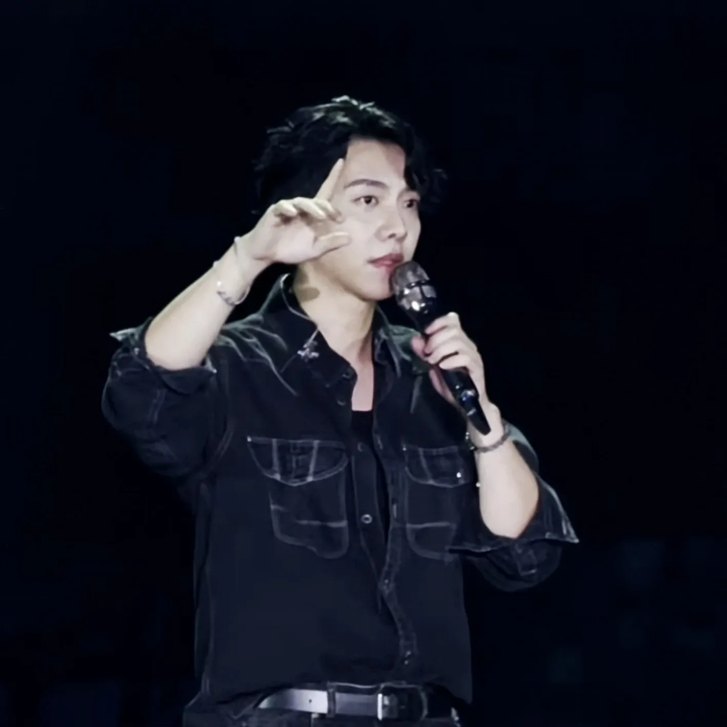 Momen yang diabadikan oleh penggemar Lee Seunggi