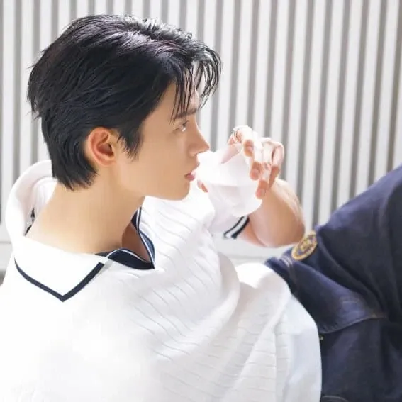 Behind-the-scenes cut of Seo Inguk