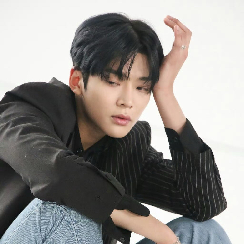 路云的最新照片