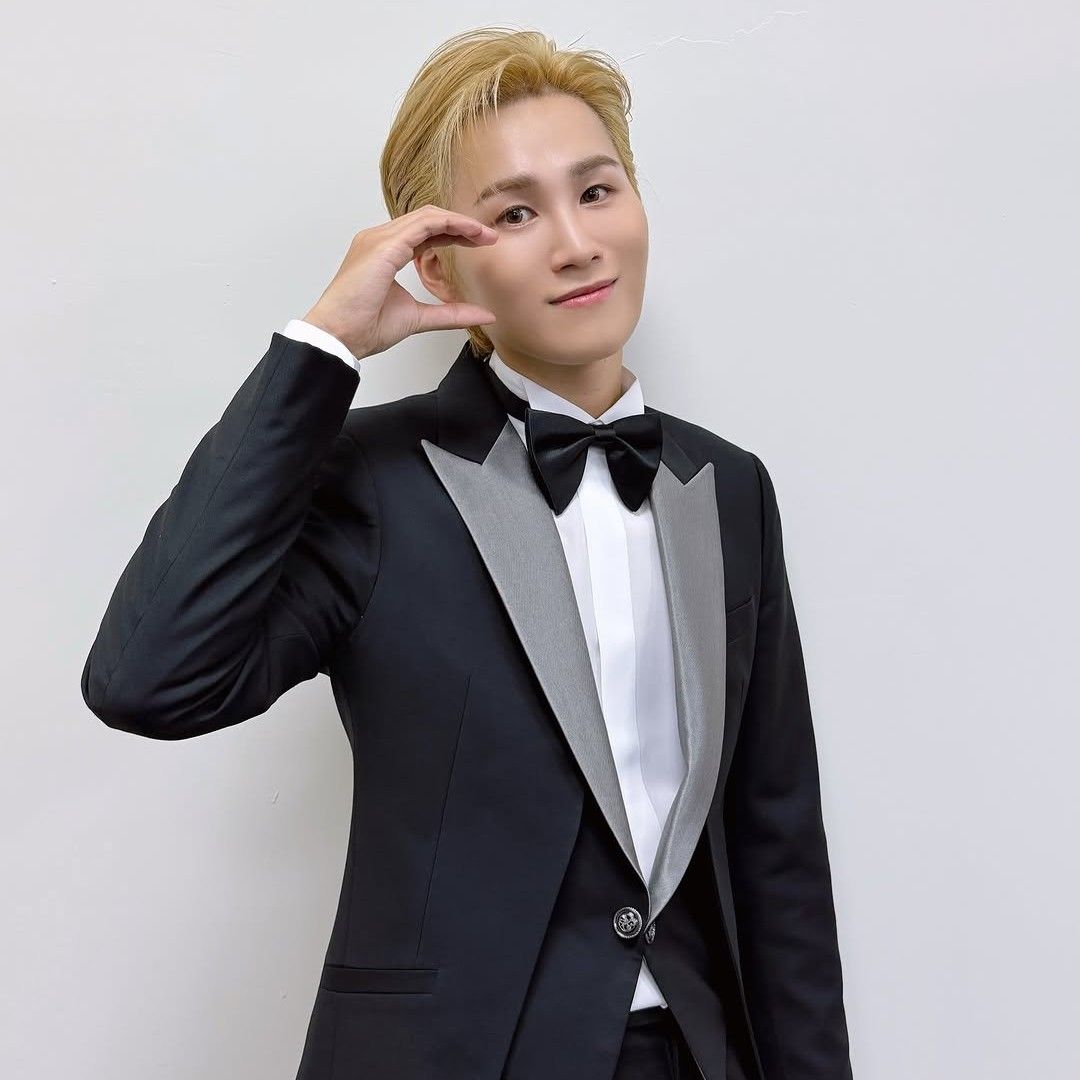 김희재의 비하인드 컷