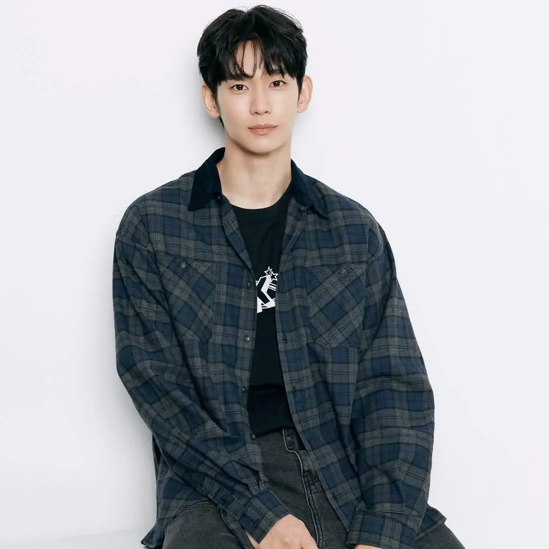 Latest photo of Kim Soohyun