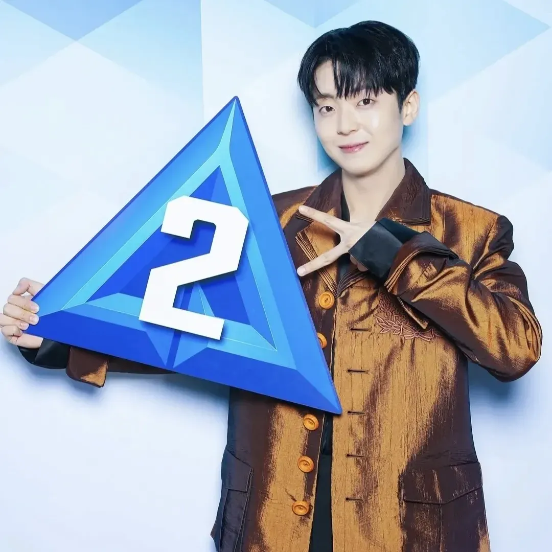 Behind-the-scenes cut of Park Minsu