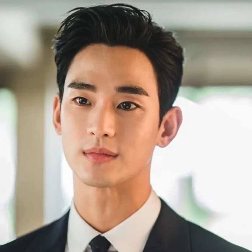 Recent activity shot of Kim Soohyun