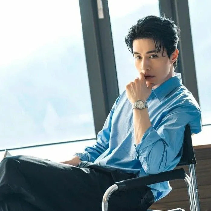 Behind-the-scenes cut of Lee Dongwook