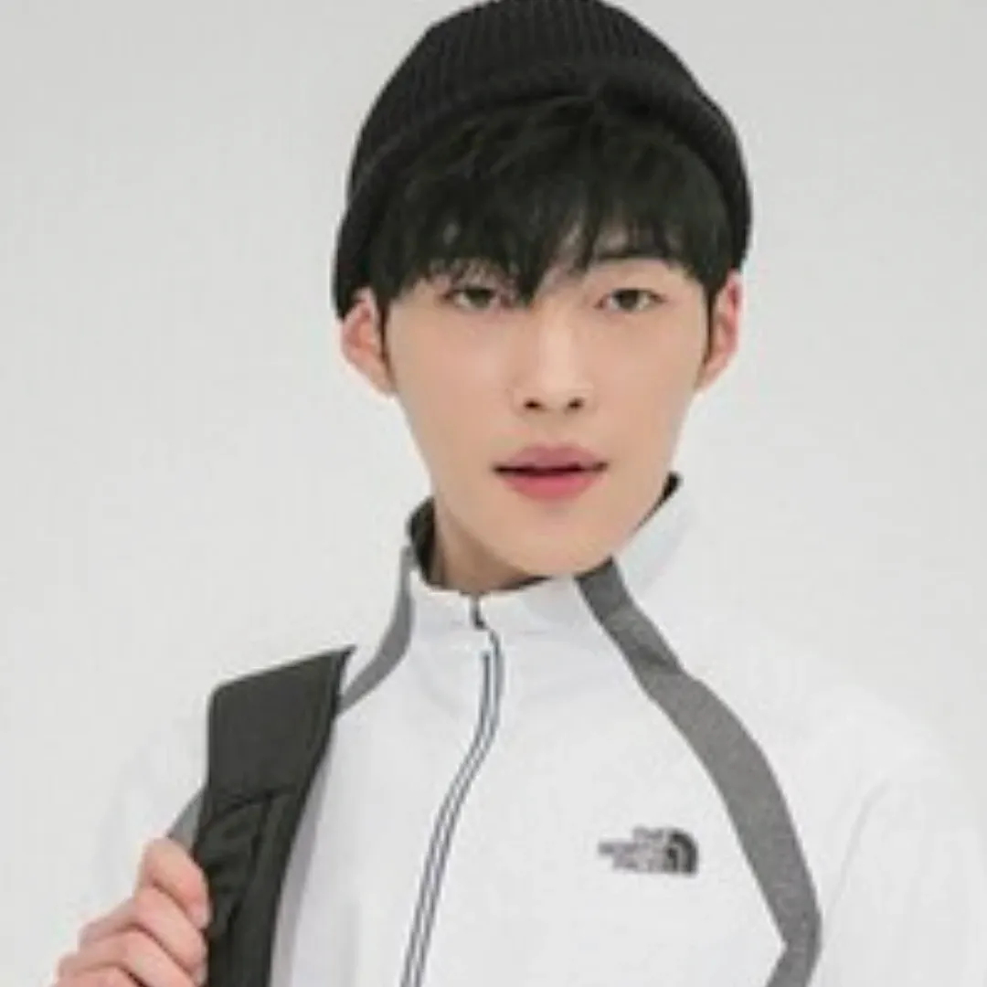 Recent activity shot of Woo Dohwan