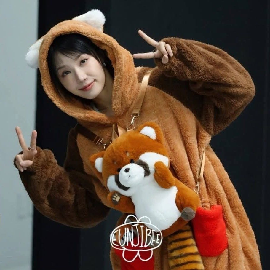 Recent activity shot of Jung Eunji