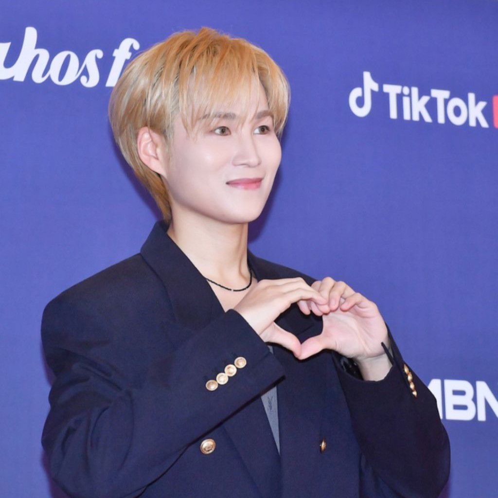 김희재 최근 활동샷