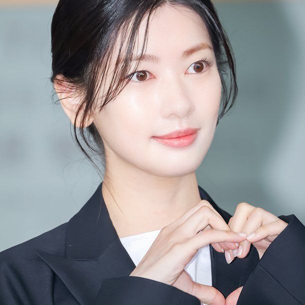 Recent activity shot of Jung Somin