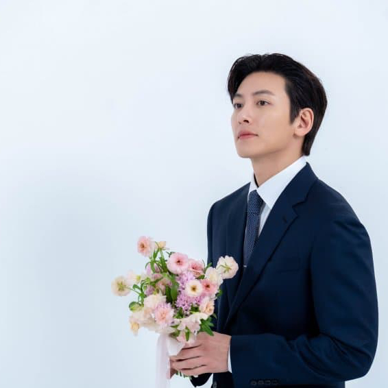 チ・チャンウクのビハインドカット