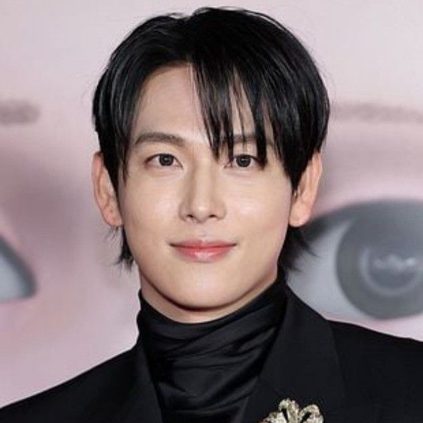 Behind-the-scenes cut of Yim Siwan