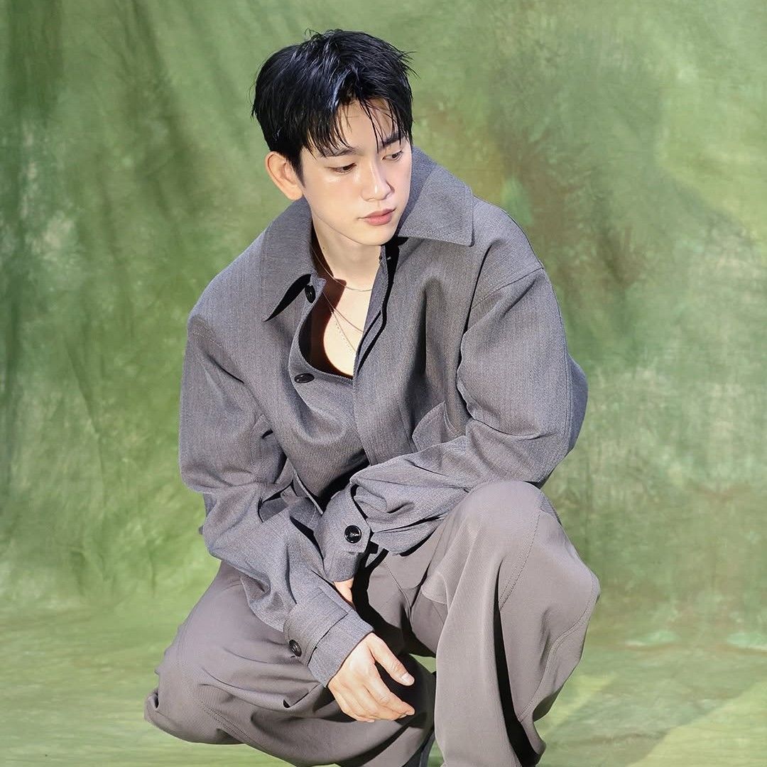 Foto terbaru dari Park Jinyoung