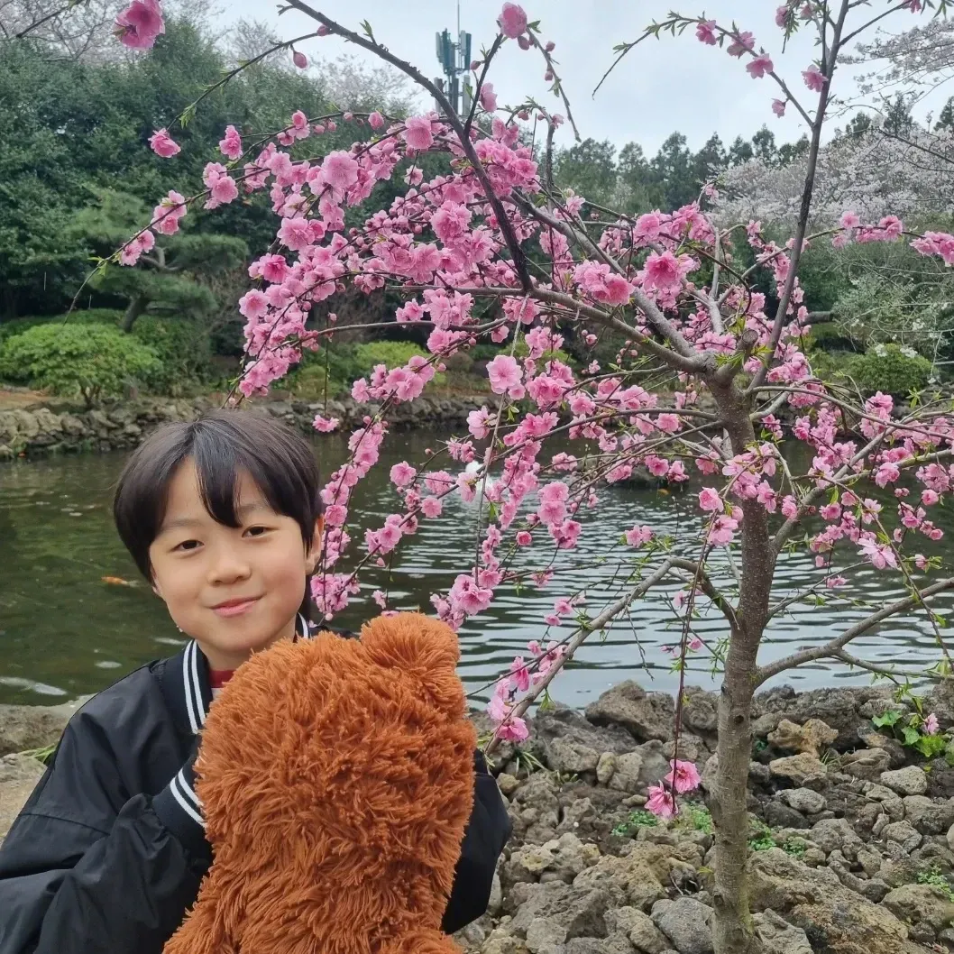 A moment captured by a fan of You Jiwoo