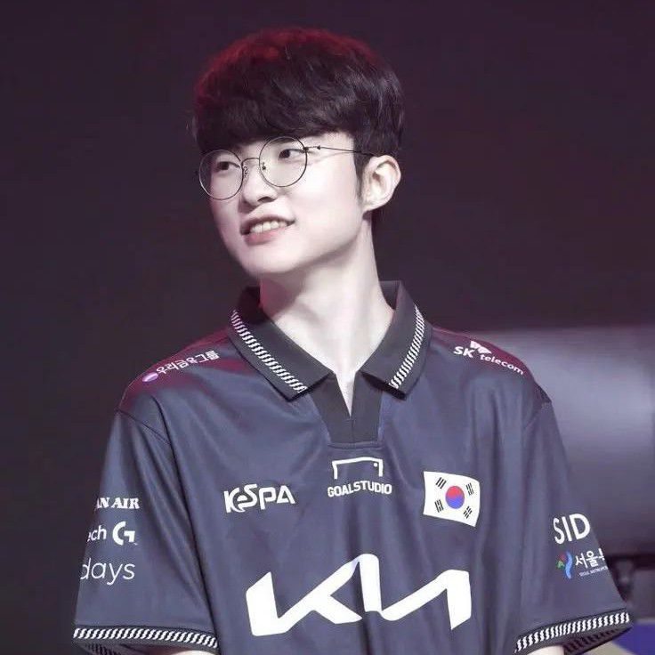 Behind-the-scenes cut of Faker