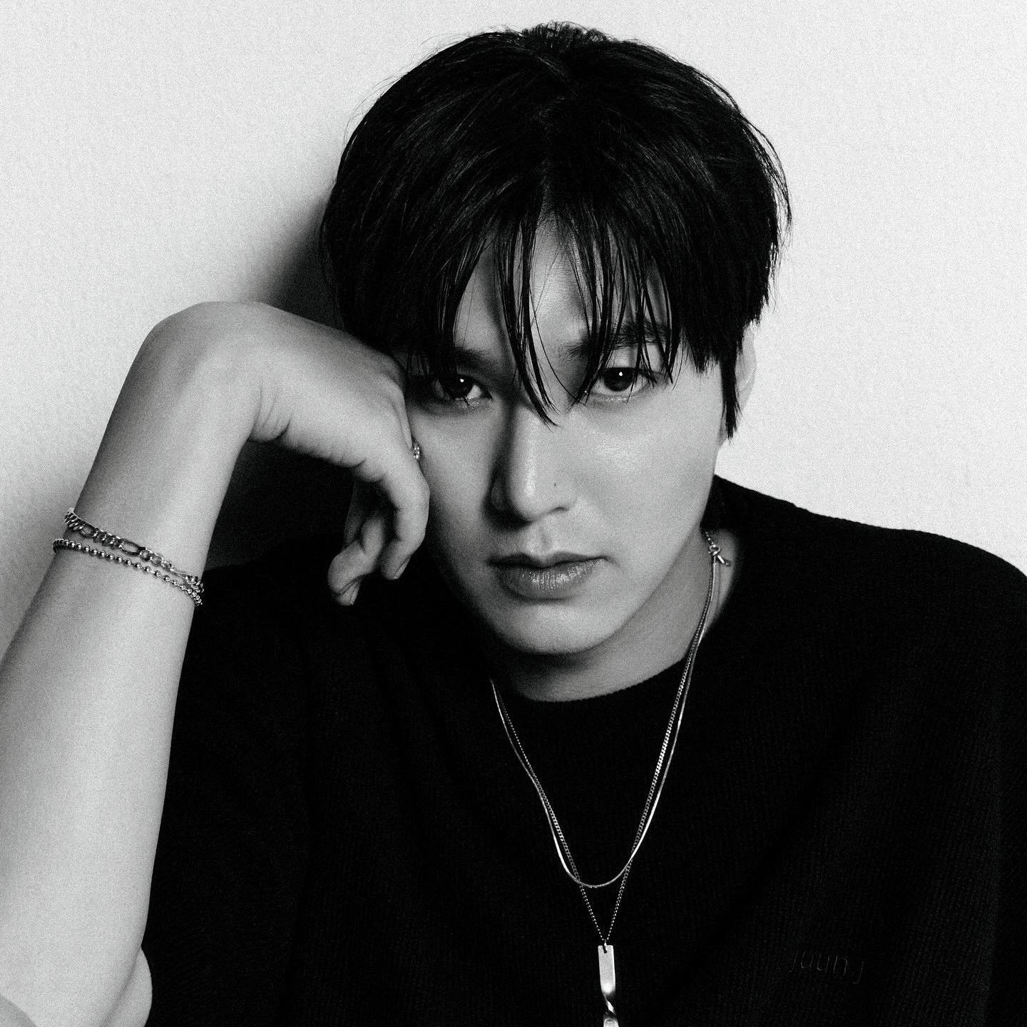 イ・ミンホの最近の活動ショット