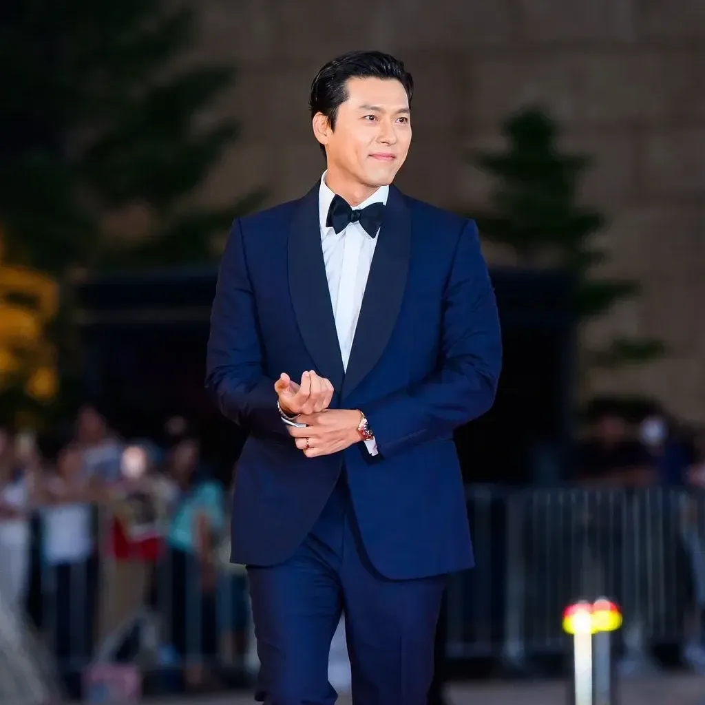Cuplikan di balik layar dari Hyun Bin